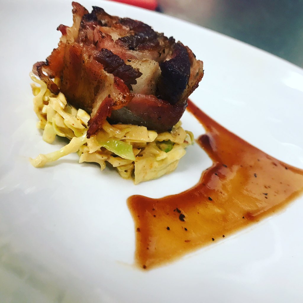 ChefJesseFreem1's tweet photo. Yum 
#yummy #tasty #food #foodporn #beef #brisket #bacon #chef @drinkingdeeply this is for you! https://t.co/Pw3QjArH1t