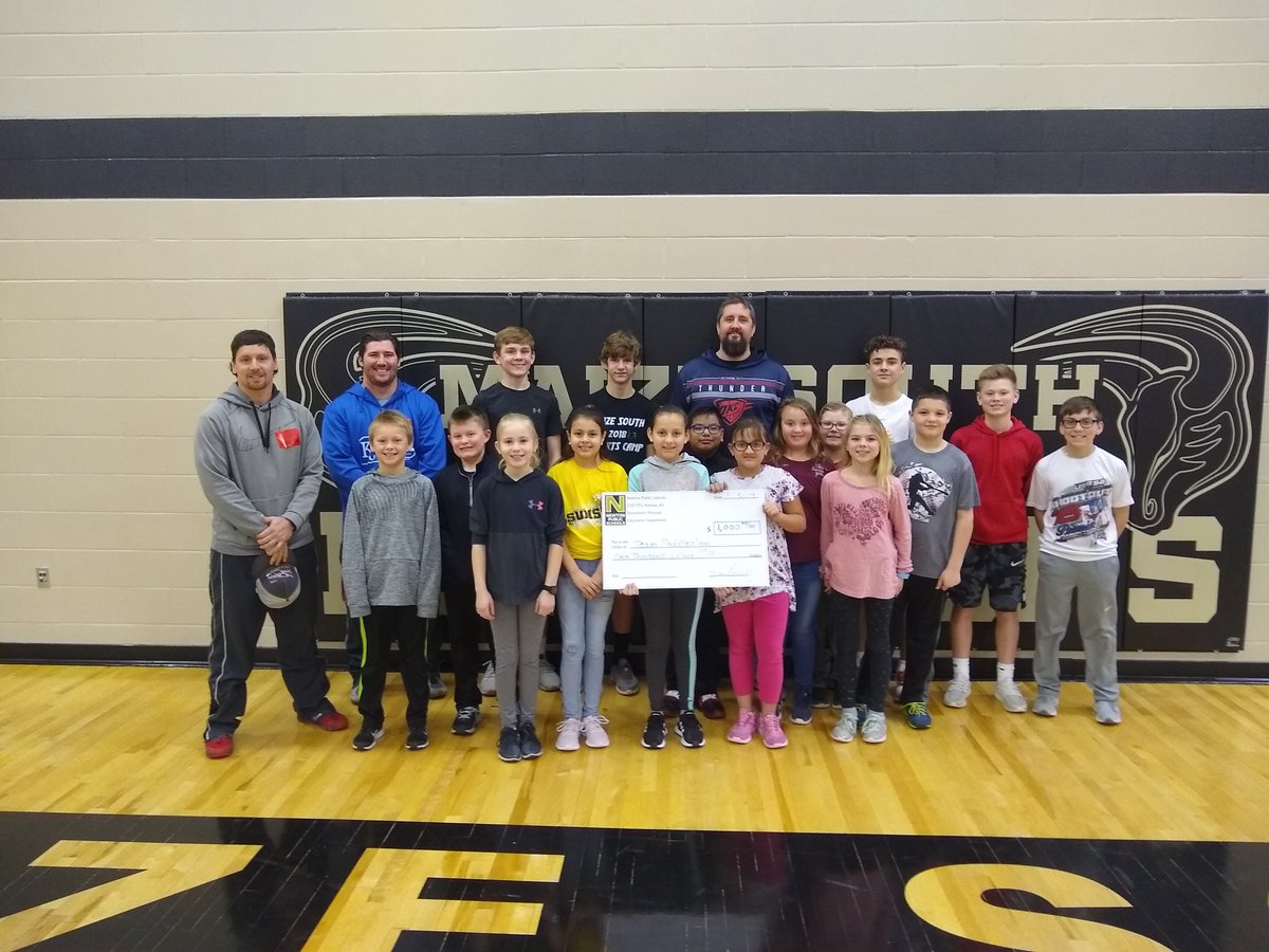 CoachWolff_PE's tweet photo. Thank you @Nava3443 , North Ridge, Sunset and Walton Elementary's for being a part of Team Paddlezlam!  They delivered a $1000 check for Team @PaddleZlam today! Working together to help schools in need!  @USD373 #creatingaculture https://t.co/0OysEsa3sH