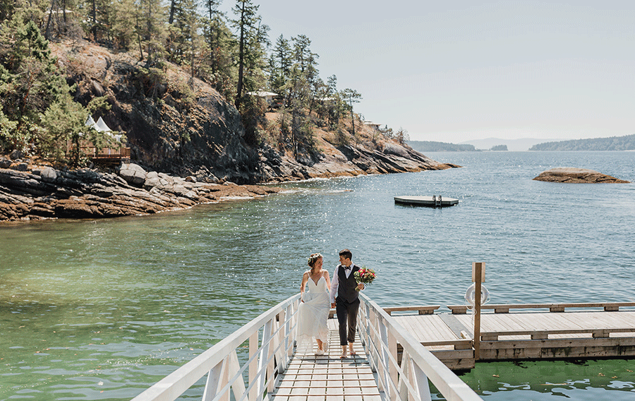 thekindbride's tweet photo. Celebrating a romantic intimate vegan wedding on the Canadian Sunshine Coast https://t.co/DfEmWqkXoy - Photos by @jenpphotography https://t.co/8RicdssG9b