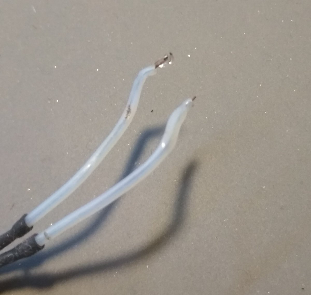 cybersamba's tweet photo. Hoy ha sido la primera vez que la #p3steel ha abortado una impresión por seguridad👍. Se ha roto el sensor de temp. 😱 del hotend y al no tener lecturas correctas de temp., ha parado.
Impresión larga y desatendida.¡La que se podía haber liao..🔥🔥!!! https://t.co/5u0t22POiT