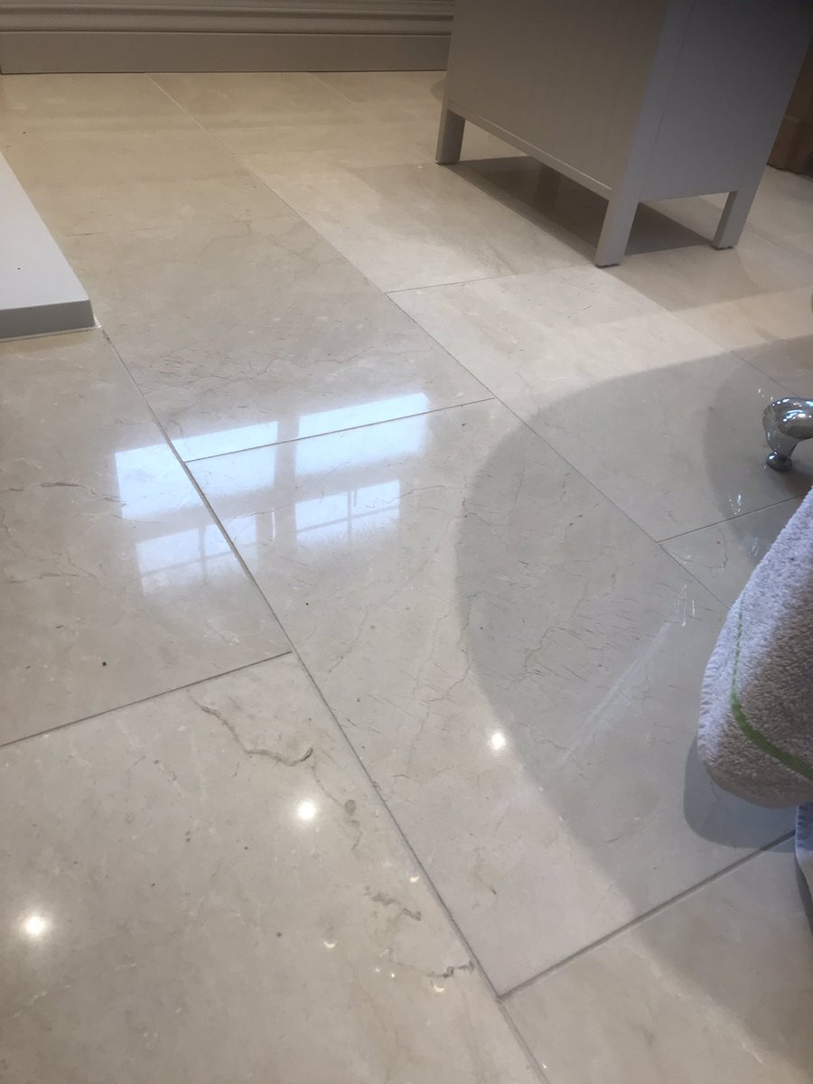 _AMATiling_'s tweet photo. 60x40 crema Marfil replaced around this newly fitted tray. #botament #M21 #jasmin #mulifuge and floor got a little light polish to refresh it 👍🏼 https://t.co/JsM0BzXJXG