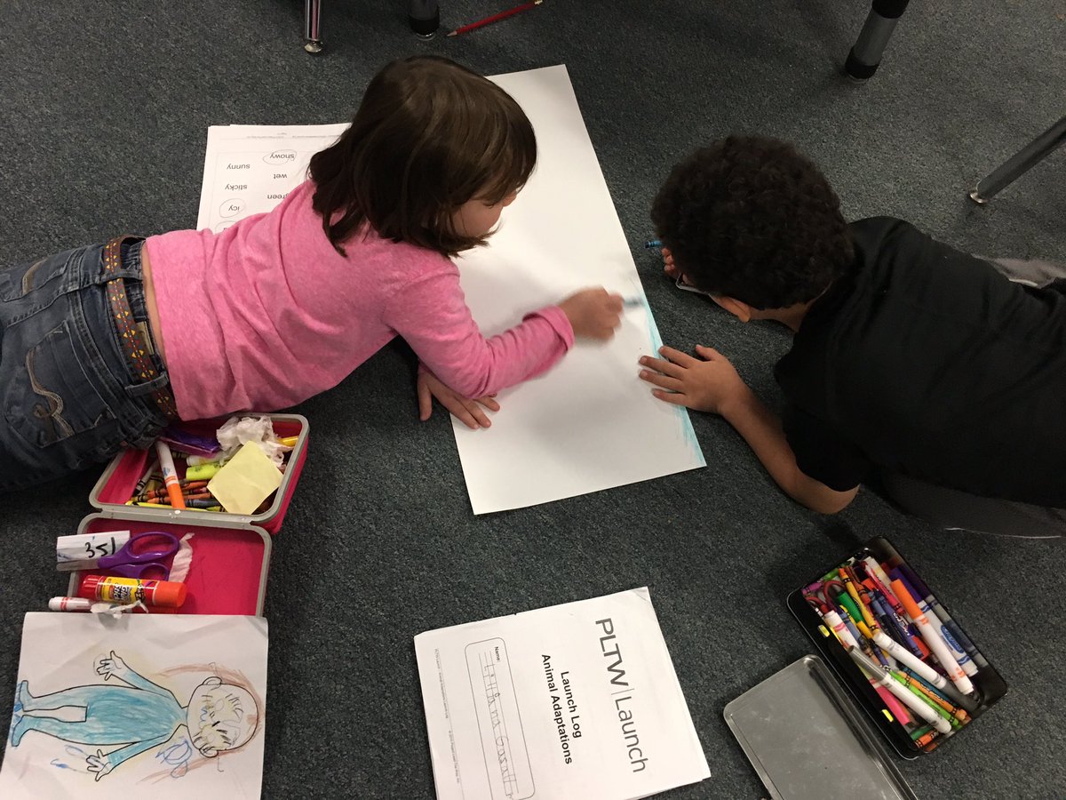 CoffeeclassLS's tweet photo. Working on some special Animal Adaptation projects to share with families next week..and we had a special visitor! @LillianSchuElem #PLTW #LSsharks #firstgrade https://t.co/FbJXXY56h1