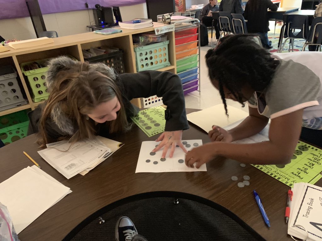 mitchelanette's tweet photo. Extending Thinking by playing Odd One Out with these sweet girls. ❤️ #GoBeyondLampasas @LampasasTCE @lead4ward @LampasasISD #gearinguptce https://t.co/fBqbTCzado