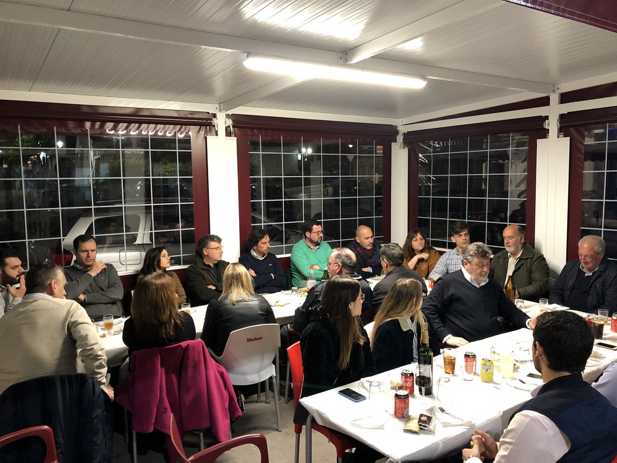 Bailach's tweet photo. Esta nit en Gilet sopar Comarcal del PP del Camp de Morvedre. Engrasant la maquinaria electoral.
#FemPartit https://t.co/lkaLQ4PfB5
