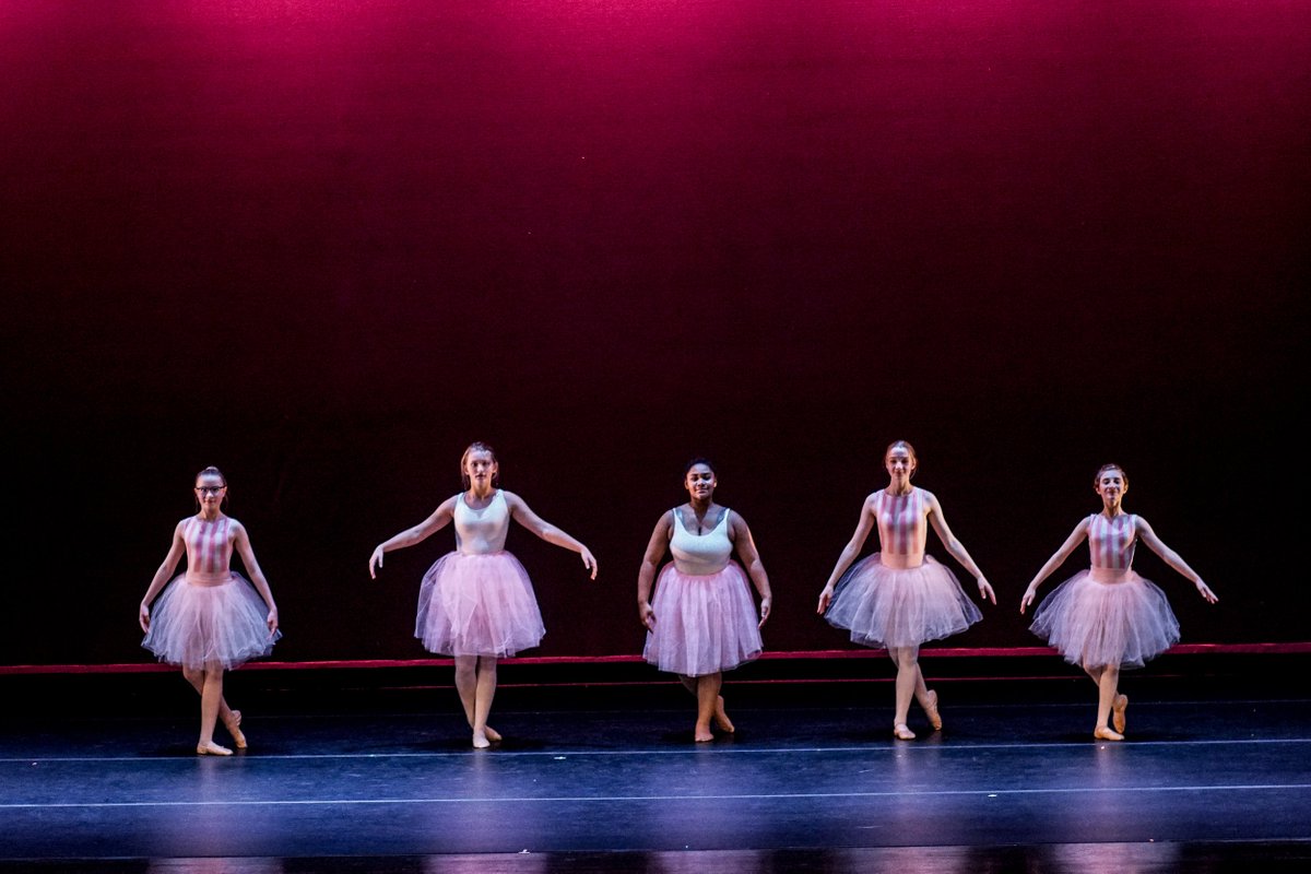 NicholsSchool's tweet photo. The Spring #ChoreographersShowcase was held on March 2 at #NicholsSchool. Under the direction Elaine Gardner, more than 40 @NicholsMiddle and @NicholsUpper students performed the dances they worked so hard to choreograph themselves. #nicholsdance #performingarts https://t.co/alPQC08B6I