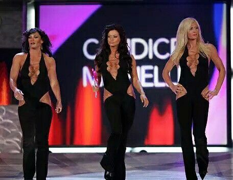 WWEWomen4ever's tweet photo. I am beyond ecstatic that @Torrie11 will take her place #WWEHallOfFame. I hope @REALLiSAMARiE &amp; @DIVACANDICEM can sworn her in. What a way to celebrate 20 years 2/21/99. Reunite #VincesDevils #Skankateers #WWE #WWEHOF @LilianGarcia @MariaLKanellis @ashleymassaro11 #TorrieWilson https://t.co/xnXVNrmFz6