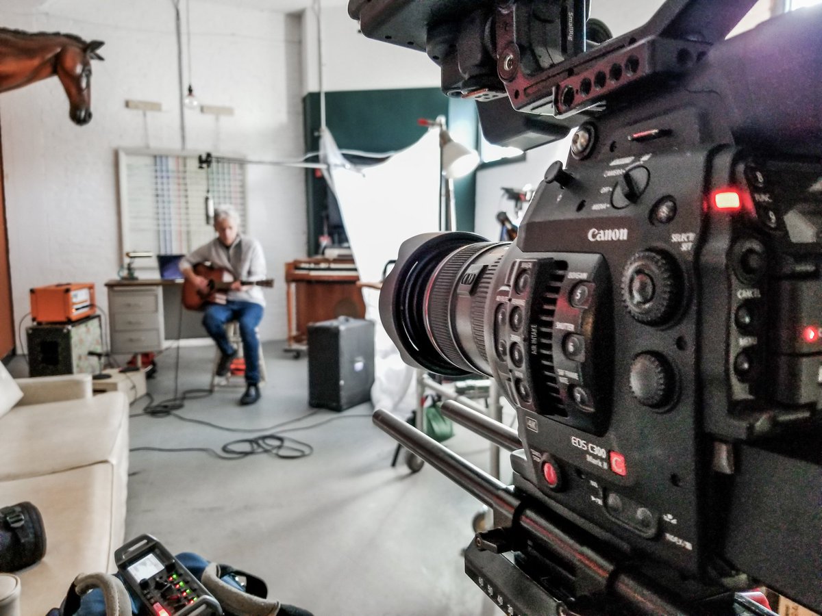 StarlabStudios's tweet photo. @TomAnderson2020 strummin' at Starlab last Friday. Shooting a video for the next Tiny Desk contest. Photos by Scott Mullaley https://t.co/iz5vmxHRvY