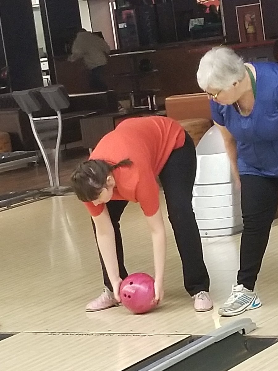 MCHSPlace's tweet photo. Bowling day @ EDs...so much fun!!
#nobumpers #welovetobowl #MemorialComp https://t.co/4DAIN8lXZr