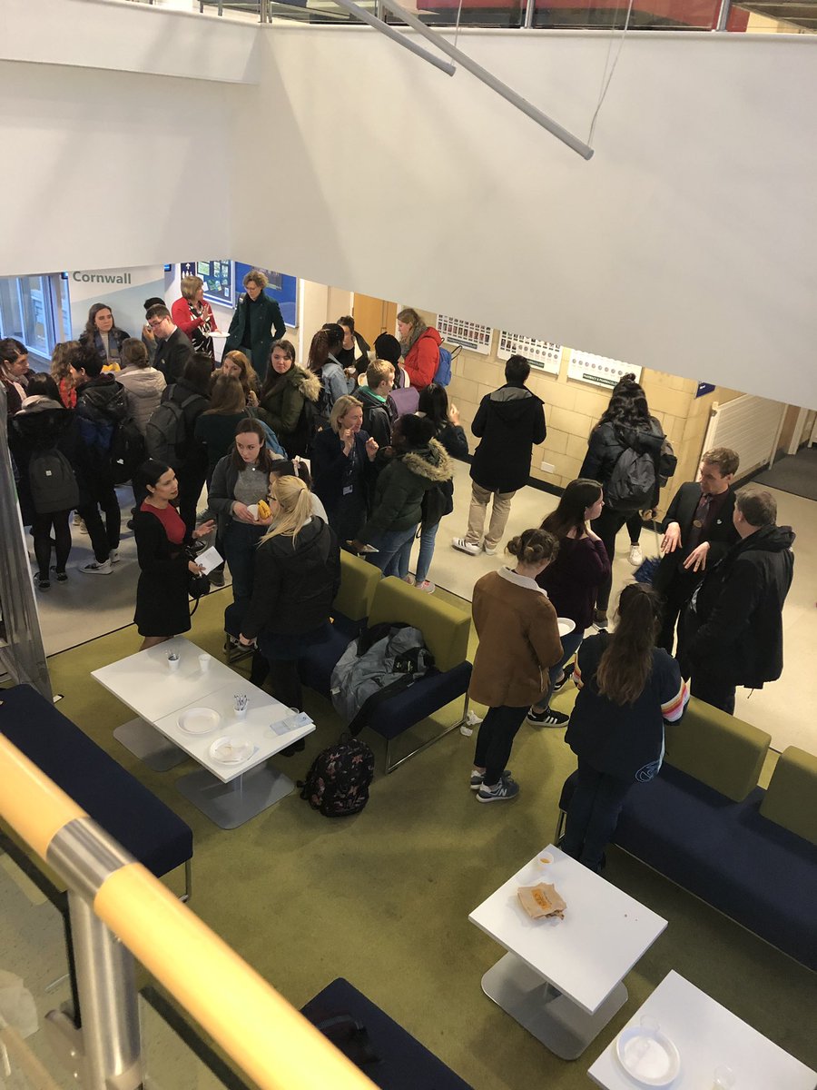 svcrawshaw's tweet photo. Really inspiring evening with some amazing speakers @PharmUnivBath talking to students about pharmacy in the South West! Great to hear about the innovative work that is being done and the fantastic opportunities available for those who want them! Thank you to all who came! https://t.co/KUXxjWXBZV