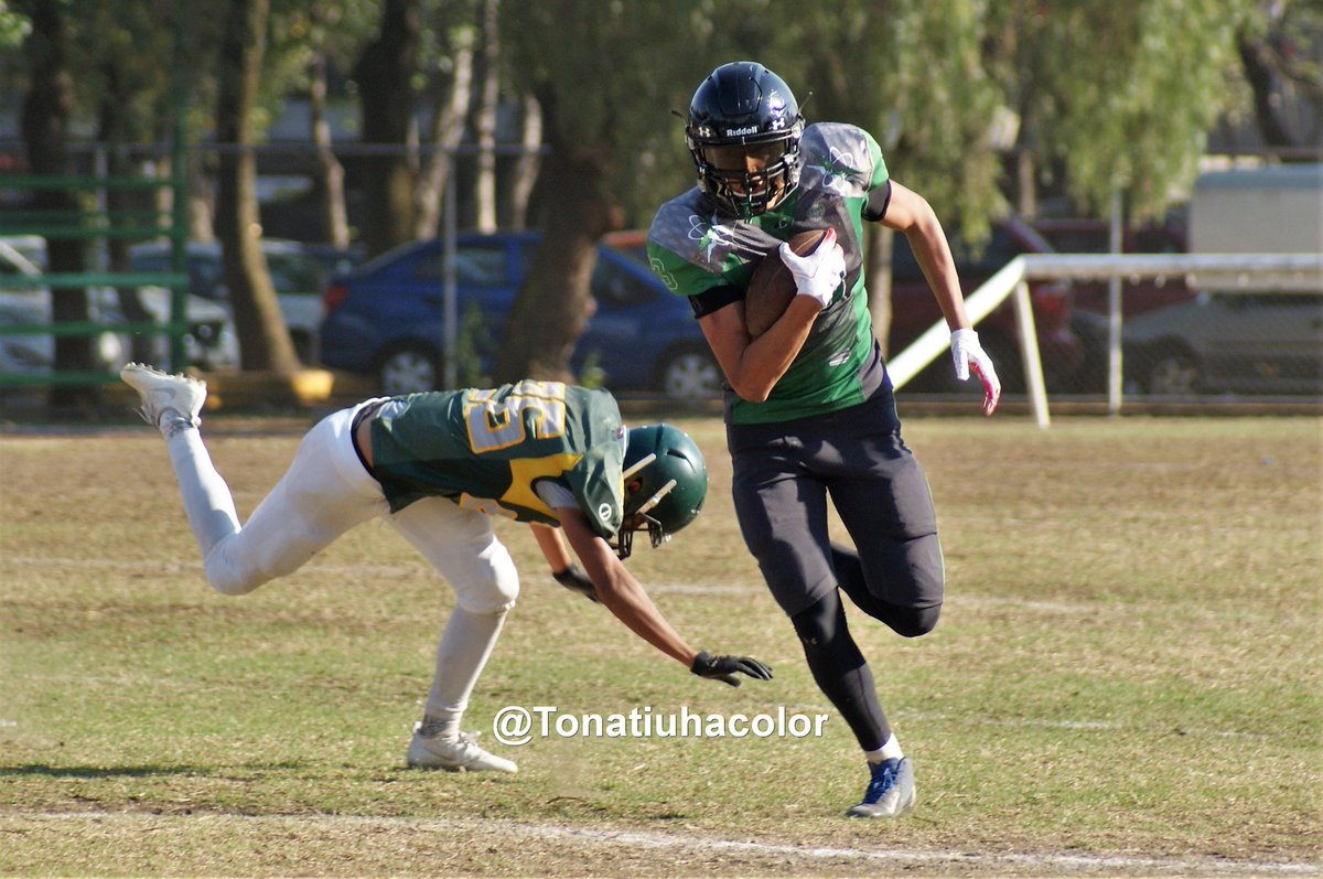 Tonatiuhacolor's tweet photo. El pasado fin de semana no sólo se vivió un duelo entre hermanos politécnicos en Santo Tomás, también en Culhuacán los Cheyennes @ESIME_Culhuacan enfrentaron a la @olaverdeupiicsa en scrimmage de la #Intermedia 2019 de OFAMO
#Huélum 👊⚙️
#TodosSomosFootball 🏈🇲🇽
#FelizMartes 😮 https://t.co/ogozXI8IX8