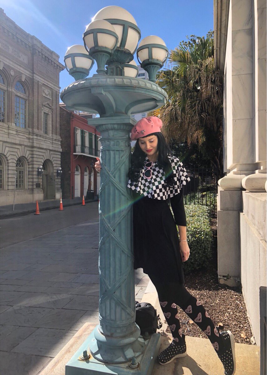 #NewOrleans  #FatTuesday ✨3years @ my house here inL.A (not LA) a lawfirm wd mistakenly send a decorated #KingCake 🧁 w a lil hidden👶 baby inside...so good! wish they hadn’t caught on! hope y’all r enjoying a lil pleasure &amp; decadence 2day! #MardiGras 📸@Writing_Drummer