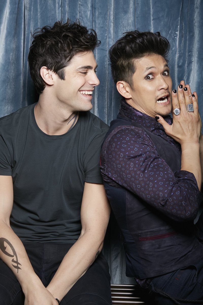 25. Because they were dorks in love even on their second date, taking photobooth pictures in Tokyo #Shadowhunters