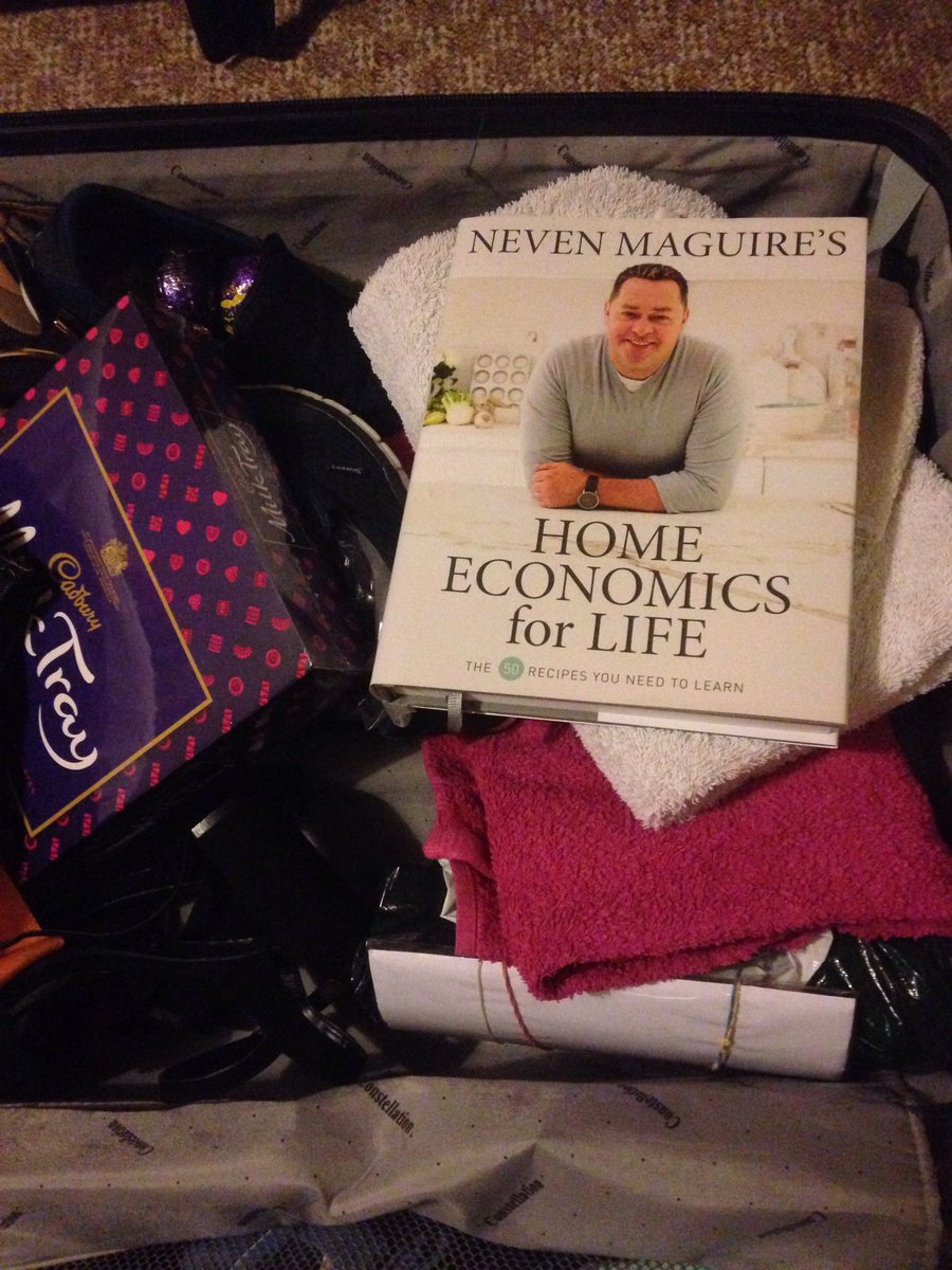 Hoping to introduce some Home Economics to two young ladies in Dubai ⁦<a href="/nevenmaguire/">Neven Maguire</a>⁩