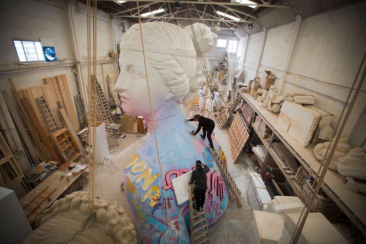 CARLOSEES's tweet photo. Evreka
A large solo exhibition by Spain-based artist duo Pichi &amp; Avo using the Urbanmythology style that blends the dynamics, immediacy, and uncompromising attitude of graffiti along with the traditional quality and timeless appearance of ancient Greek and Roman cultures. https://t.co/o84vJfBCNv