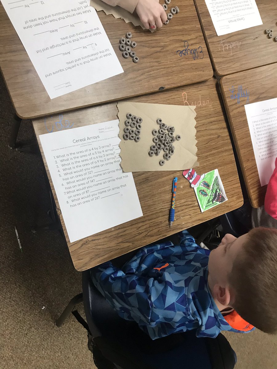 Alma_MrsEngelke's tweet photo. We’re fans of math you can eat! https://t.co/UvKp228evN