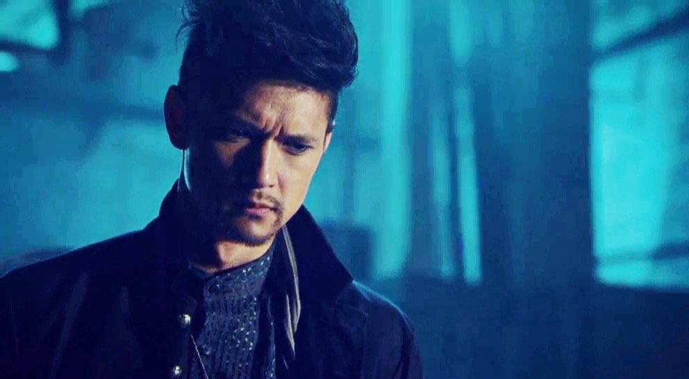 31. Because even in their darkest moments, they show indomitable strength #Shadowhunters