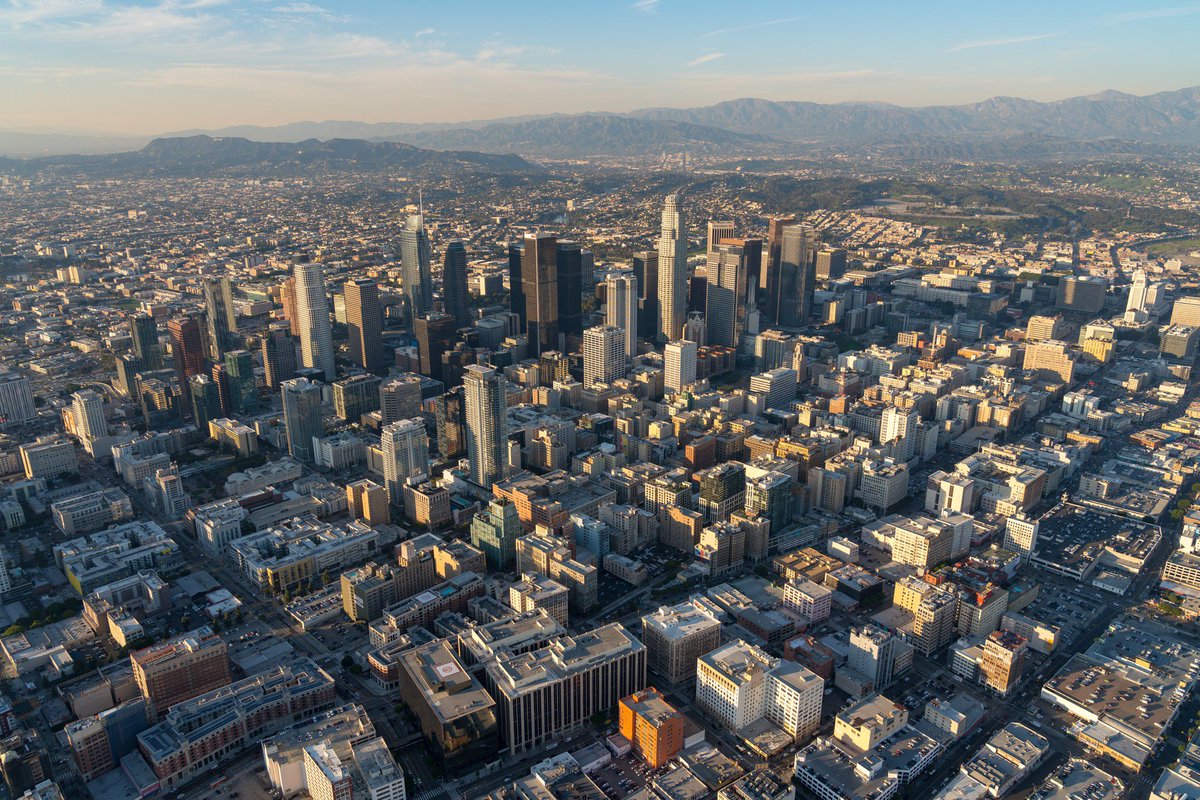 MacyAssociates's tweet photo. Our Client, the Downtown Center BID in today's NY Times.  #DTLA, @nytimes, @downtown_la  https://t.co/9fqJqgr05P https://t.co/4He1zRjIfT
