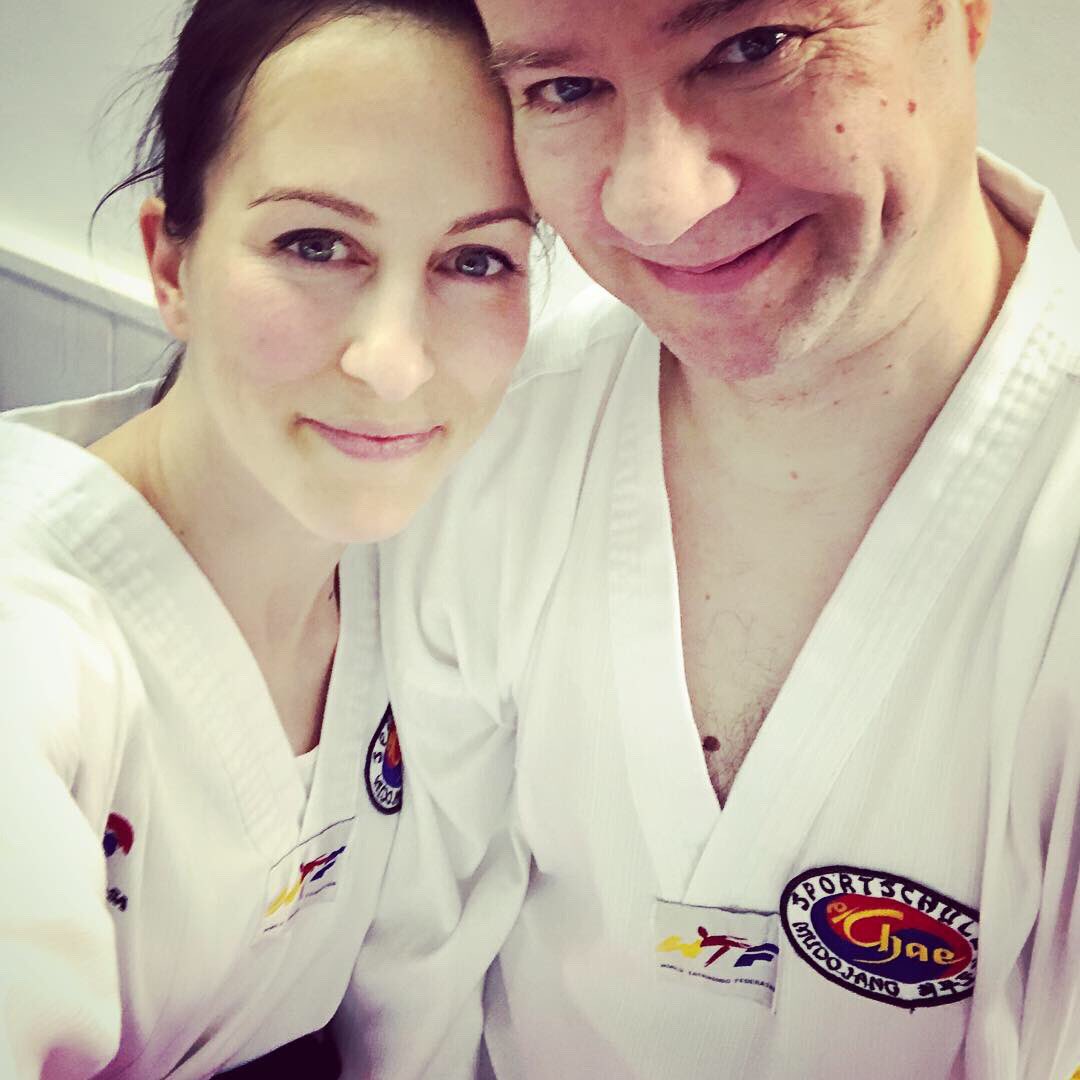 KhalidaBech's tweet photo. First class as a black belt.. nowhere to hide 😅

What this really means: 
https://t.co/VxEn4dCtFA

Work hard, kick, learn, laugh.. and try again. Loving every minute 💛🥋💪🏻🦶🏻🙏🏻
.
#taekwondo #tkd #martialarts #learning #training #blackbelt #firstdan #journey #practise #practice https://t.co/ZTfM7NmoJA