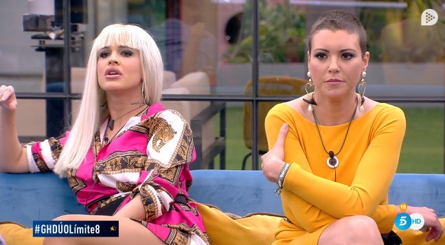 GHDisney's tweet photo. De que bando estás???

Rt - Ylenia
Fv - MJ

#GHDÚOLímite8 https://t.co/GxveHd94YF