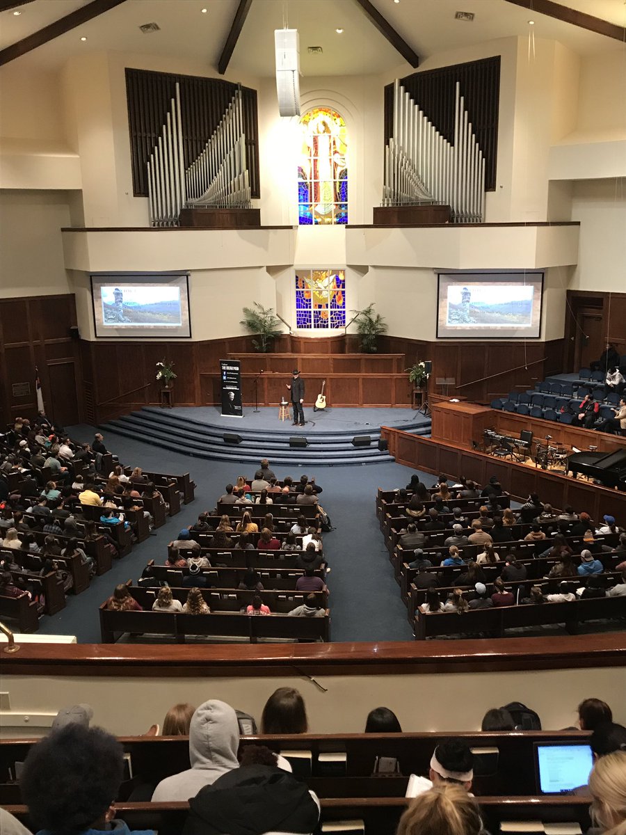 TheBearMan's tweet photo. Great time at Mississippi College with the awesome students &amp; faculty during Chapel.  Thank you for having me, God bless, and enjoy your journey with our Lord and Savior, Jesus Christ.  Congratulations to the many who gave their life to Christ today!  #BearMan #EnjoytheJourney https://t.co/jJQOA9W6h5