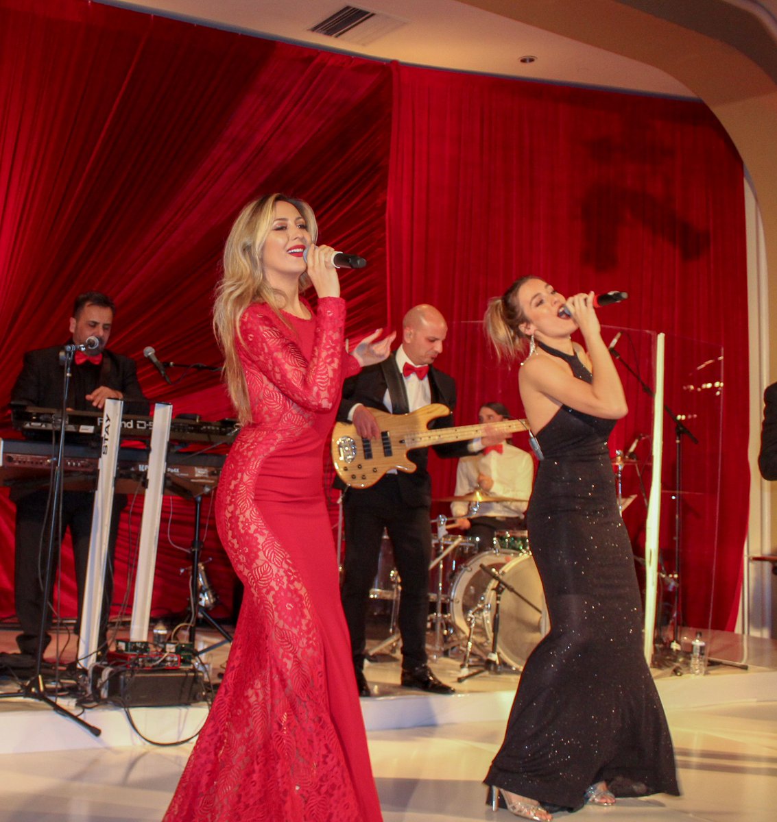 LIVentgroup (@liventgroup) on Twitter photo "Life is one grand, sweet song. So start the music!" When @rouge_dance_band is on stage, you won't want the music to stop.
Planner: <a href="/eventsbygoli/">Events By Goli</a> | Venue: <a href="/bevhillshotel/">The Beverly Hills Hotel</a> | Entertainment + Dance Band: <a href="/liventgroup/">LIVentgroup</a>
#LIVRouge #Rouge #International #InternationalBand "Life is one grand, sweet song. So start the music!" When @rouge_dance_band is on stage, you won't want the music to stop.
Planner: <a href="/eventsbygoli/">Events By Goli</a> | Venue: <a href="/bevhillshotel/">The Beverly Hills Hotel</a> | Entertainment + Dance Band: <a href="/liventgroup/">LIVentgroup</a>
#LIVRouge #Rouge #International #InternationalBand