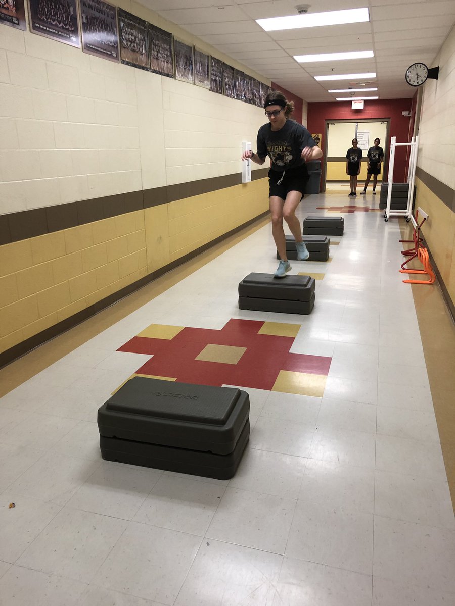 LBKathletics's tweet photo. Cold weather doesn’t stop us from practicing. #TrainAllDay #ColdCantStopUs 🥶✋🏼🚫
@nisdbernal #LBKAthletics https://t.co/7hFhHX8w7x
