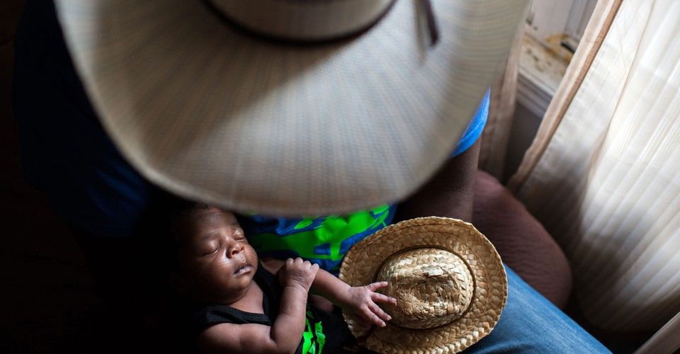 I love these photo collections. They are a bright moment in my day. Finalists From Smithsonian Magazine's 2018 Photo Contest buff.ly/2TrnVfC