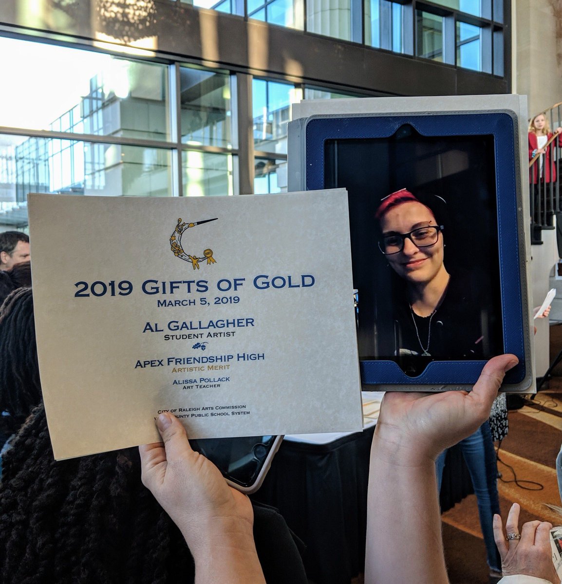 AFHSVisualArts's tweet image. #PatrARTISTS representing AFHS at Gifts of Gold. Tim Baril took High School Best in Show 3-D! Al Gallagher received a Merit Award for technical prowess. Emma Casey’s intaglio print receive an Honor Award. @AFHSannounce @ArtwithHarkins @JenCave_73