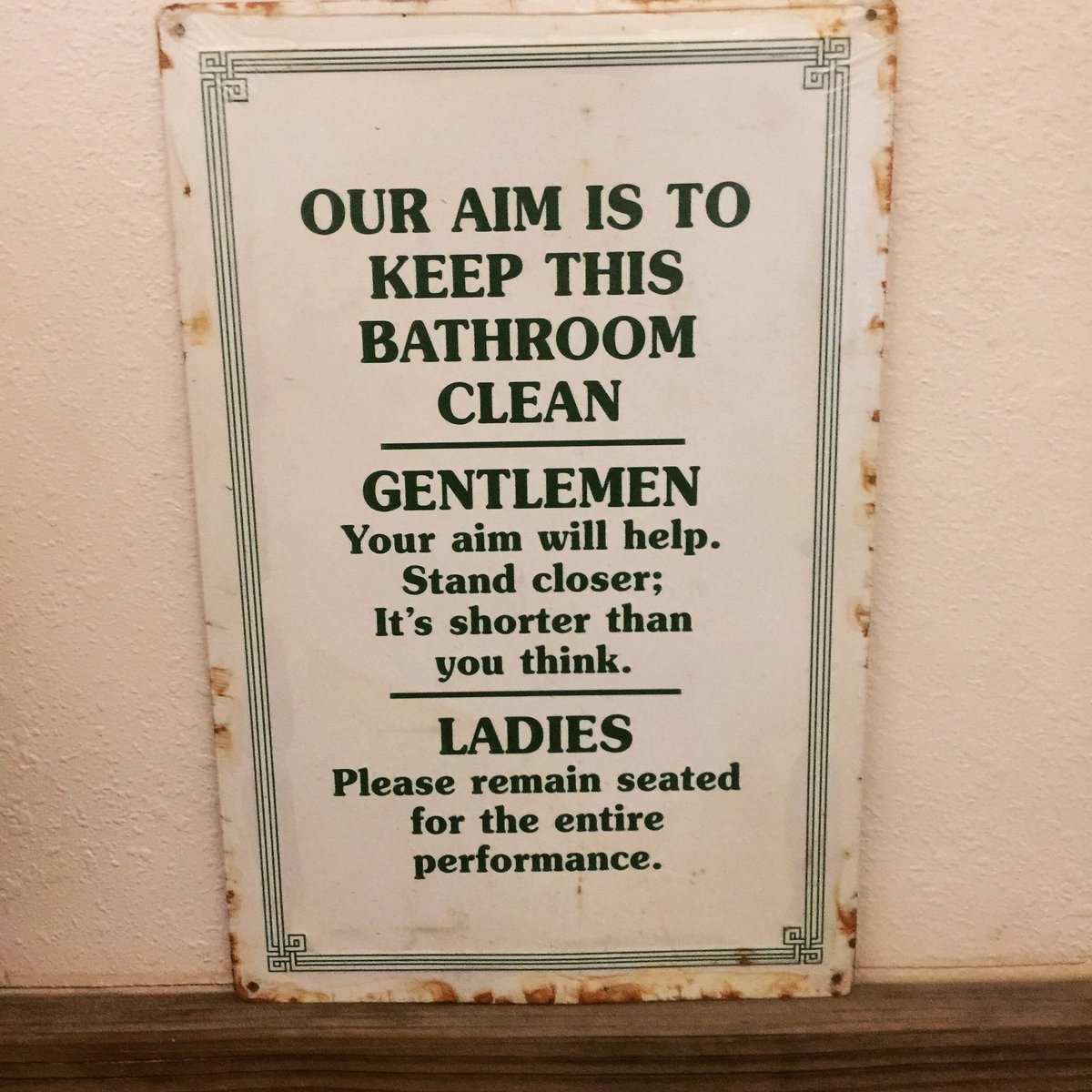 sweetster84's tweet image. Anyone else have a weird obsession with random/funny restroom signs? 🙌🏻😂

P.S. Yes, their restrooms were clean! 

#arizonahighways #roadtrip #restroomsign #pottyhumor #ladiesandgentlemen #aimtoplease #pleaseremainseated #copperhencafe #Globe