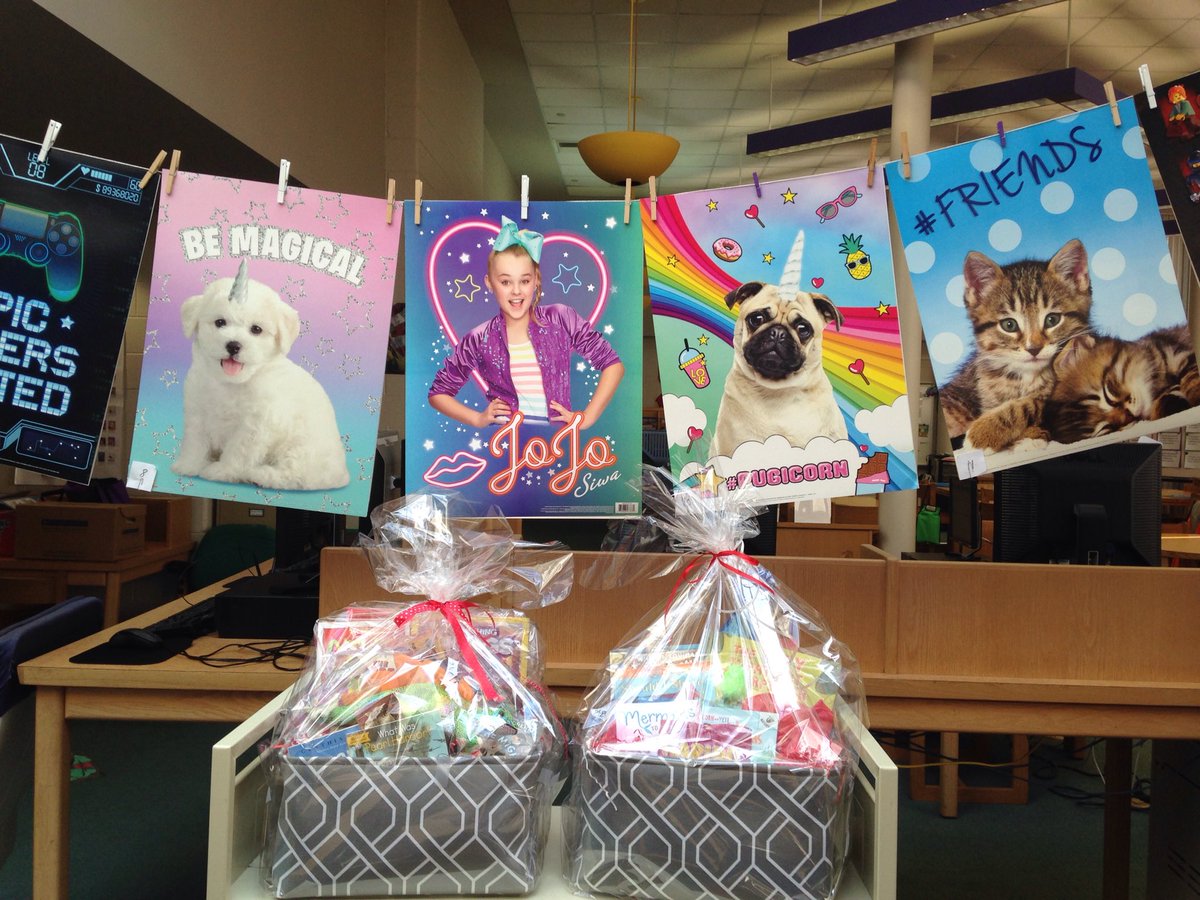 HessSchoolIMC's tweet photo. Raffle baskets for Family Night at the Scholas.  BF 3/6 at 3:45-7:30 #WeAreHess ⁦@HessHornets⁩ https://t.co/aMZRf7Nw2y