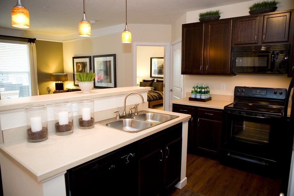 KenyonSquare's tweet image. If you like cooking, you'll love our gourmet kitchens.

For the full list of Kenyon Square amenities, see:
kenyonsquareliving.com/amenities.aspx