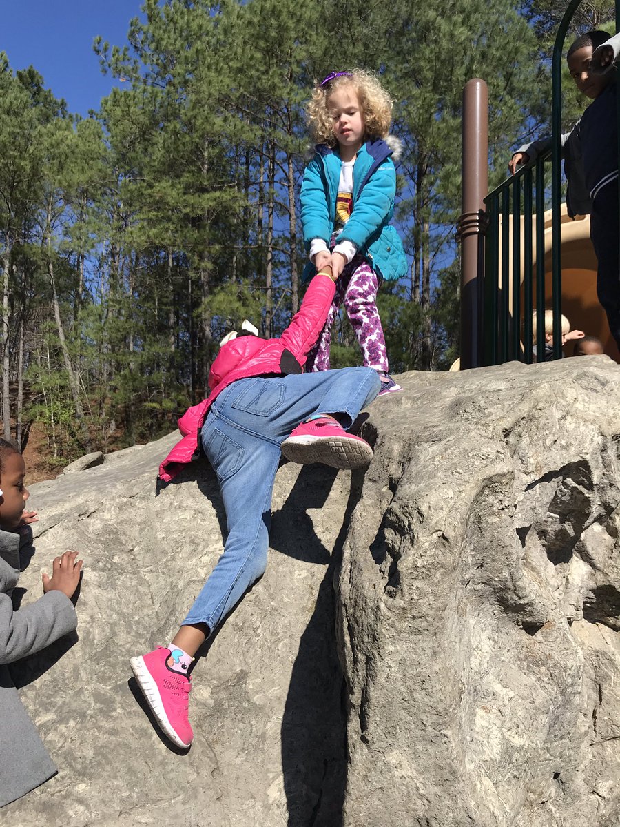 MissChristieKClass tweet media