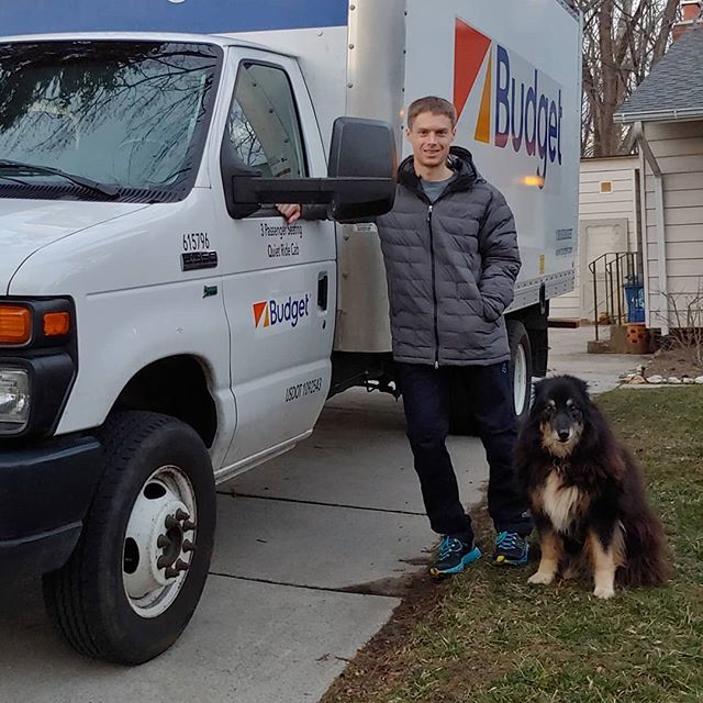 RndmForestRunnr's tweet photo. Tomorrow it's just me and my dog in a truck on our way to Tennessee. This sure is gonna make a mighty fine country song. I'll sing it in ye olde pub once we're settled in England at the other end of this month long journey.
.
.
.
#farewelldc #lastnightin… https://t.co/MXwMwp6k88 https://t.co/oao0tN08mp