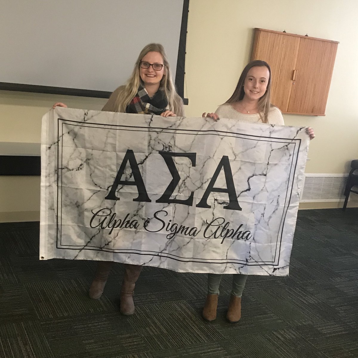 MSSU_ASA's tweet photo. “Individually Unique, Together Complete.” 💝
#BigLittleReveal
#MSSUASA https://t.co/utOqKgvtne