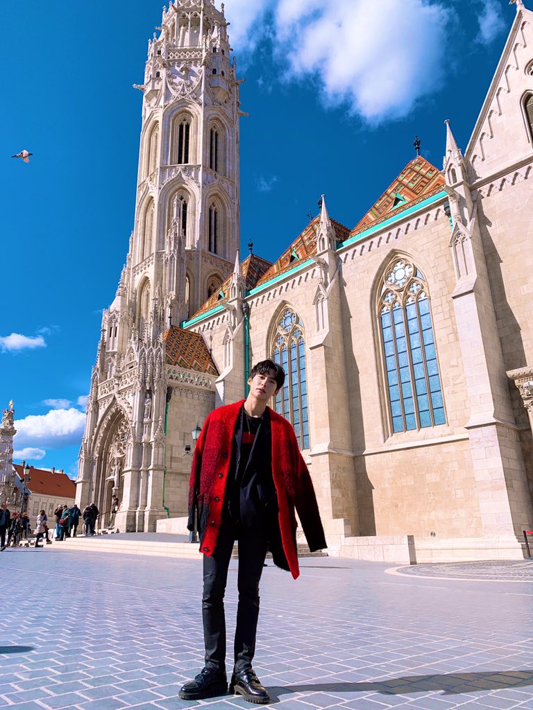official_ACE7's tweet photo. [#에이스_준] Thank U Budapest🤚🏻❤️
#Hungary #Budapest https://t.co/g2PPLbKSkO