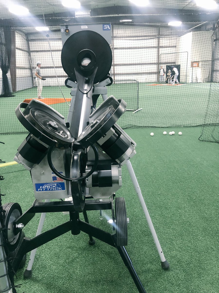 kc_box's tweet photo. Just One of our new toys. The hopper holds 150 balls at a time and sends one every 6.5 seconds. #JustBringABat https://t.co/KEoMi9uqc3