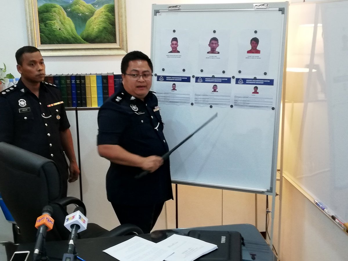 AdibNewsMPB's tweet photo. Perkembangan kes 47 rakyat Malaysia ditahan di Kemboja akibat penipuan pekerjaan, 

Pihak polis berjaya menahan salah seorang daripada 3 suspek yang dikehendaki malam tadi. Chang Ying Siong, 25 tahun berjaya ditahan pada jam 10 malam tadi di Jalan Tun Ahmad Zaidi Adruce @NewsMPB https://t.co/4bOVRL6DjQ