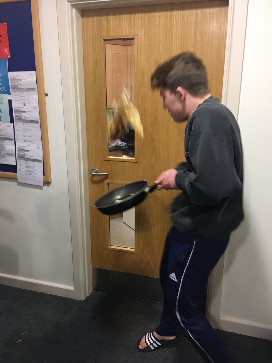 Sto2605's tweet photo. @HouseSeven boys having fun on Shrove Tuesday. #pancakepandemonium ! #smilesandlaughtet https://t.co/Fz1DiGQmyF