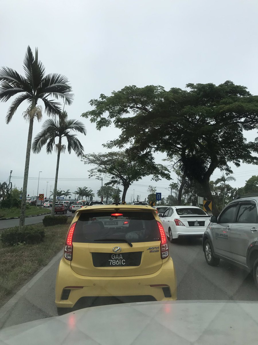 norehamohd's tweet photo. Jom! Ke Long Lama, Long Bedian, Long Atip dan Long Kevok #reccee #sarawaksabahlinkroad @MOWorks @baru_bian @HjAnuarTahir @KsuMoworks @abdulrazak5559 @zahrul98 @JKRMalaysia @CIDBMALAYSIA1 @LLMrasmi @zakhir69 @ateynteyn @nyonyacyber @dsmlisa @paktarm #longiskualasungai https://t.co/bcbFTC9XbH