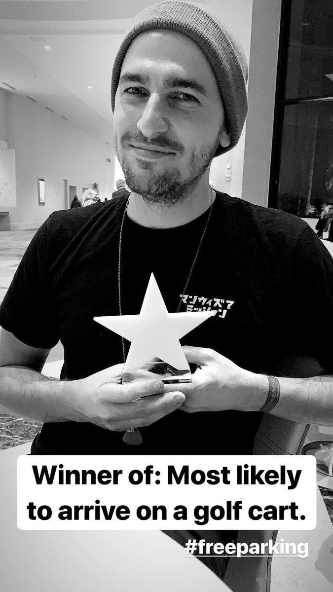 argheffrondrive's tweet photo. Los chicos en Instagram Stories #freeparking
Kendall: "Ganador de: más probable que llegue en un carrito de golf"
Dustin: "Ganador de: más probable que haya terminado jardín de infantes"
Chris: "Ganador de: más probable que me vea igual durante 30 años desde ahora"

#HeffronDrive https://t.co/BHS4Mus7YY