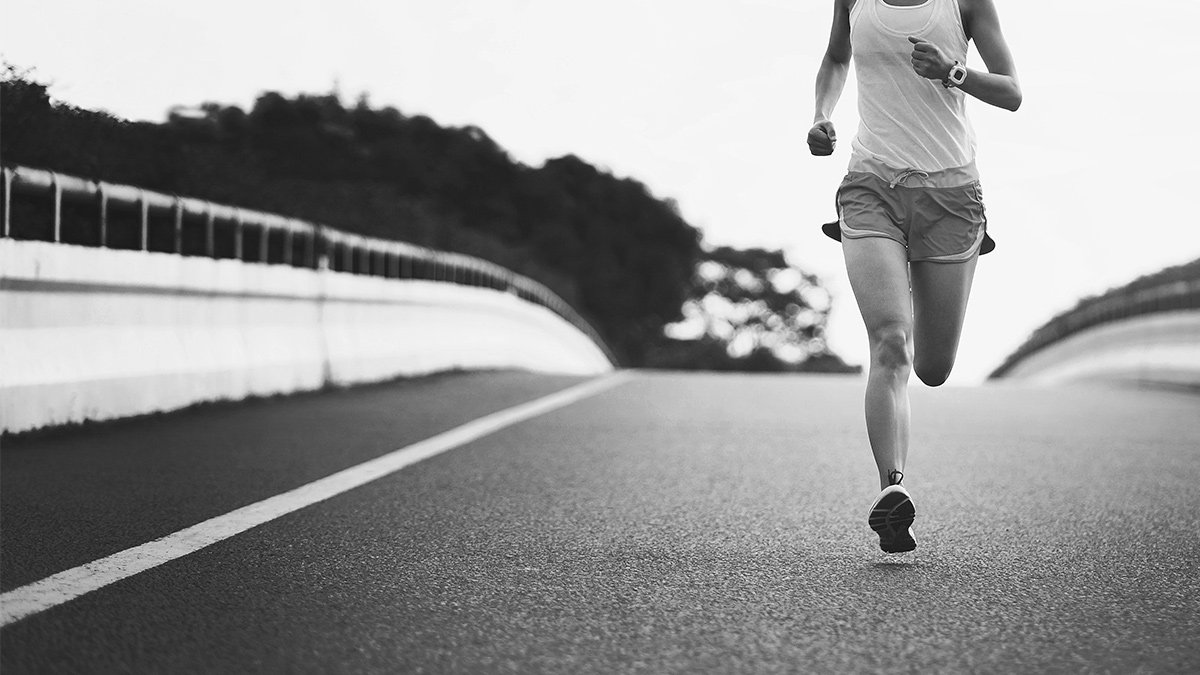 "Some #athletes build confidence with big workouts or magical #interval sessions, while more experienced athletes will look towards their long run to see progress and readiness for performance." bit.ly/marathonmixup #runner