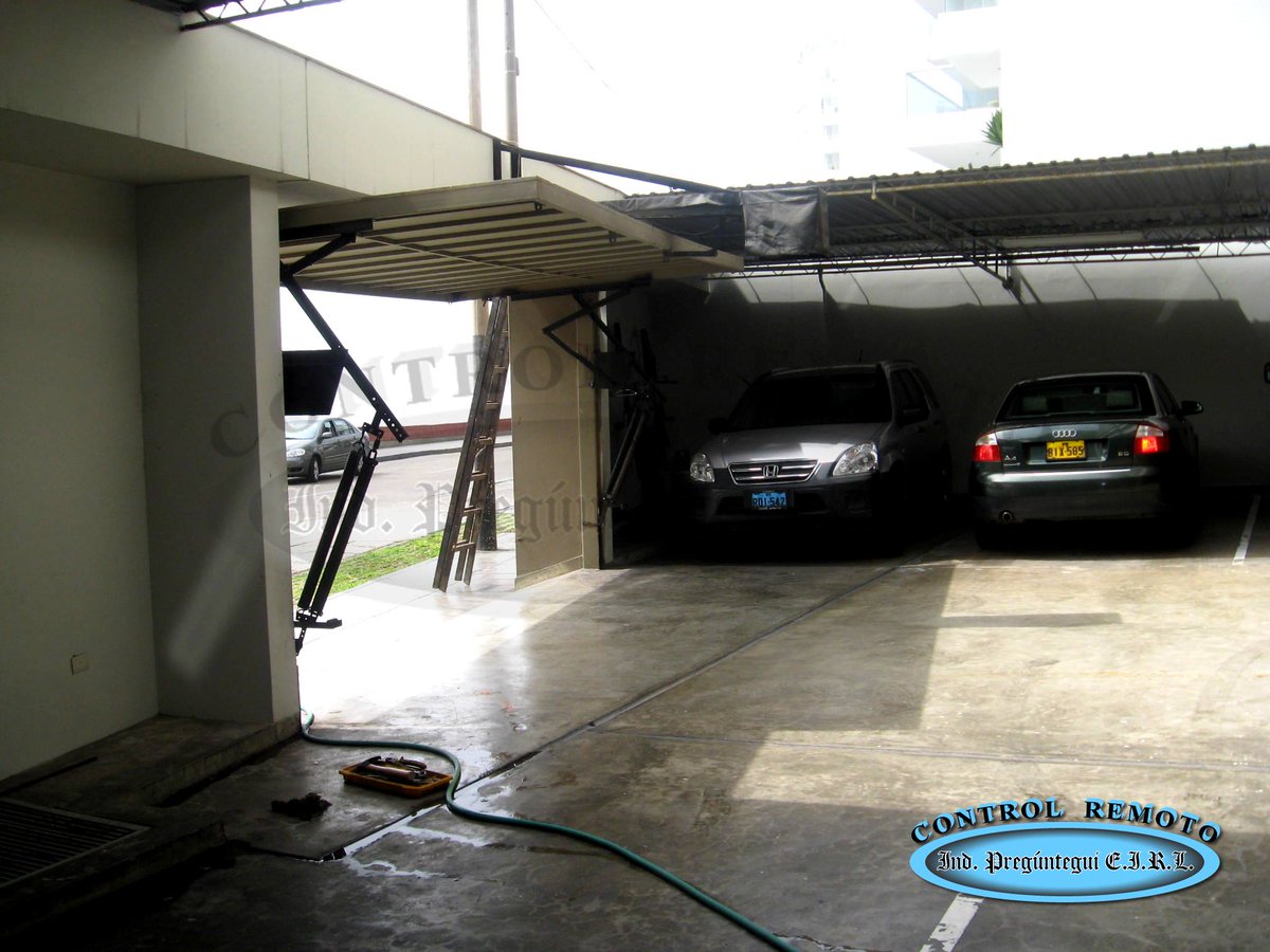 IndPreguntegui's tweet photo. PUERTAS AUTOMÁTICAS LEVADIZAS a #ControlRemoto, metálica o de madera. #Garage Telf.: (51) 254-9659 / Entel: 998-249-766 / Movistar: 999-352-720.

Síguenos: @IndPreguntegui
Sitio Web Oficial: https://t.co/fjxFJjAaVH
#PuertasAutomáticas #PuertasLevadizas #PuertasBasculantes https://t.co/YRlHXQw3LT