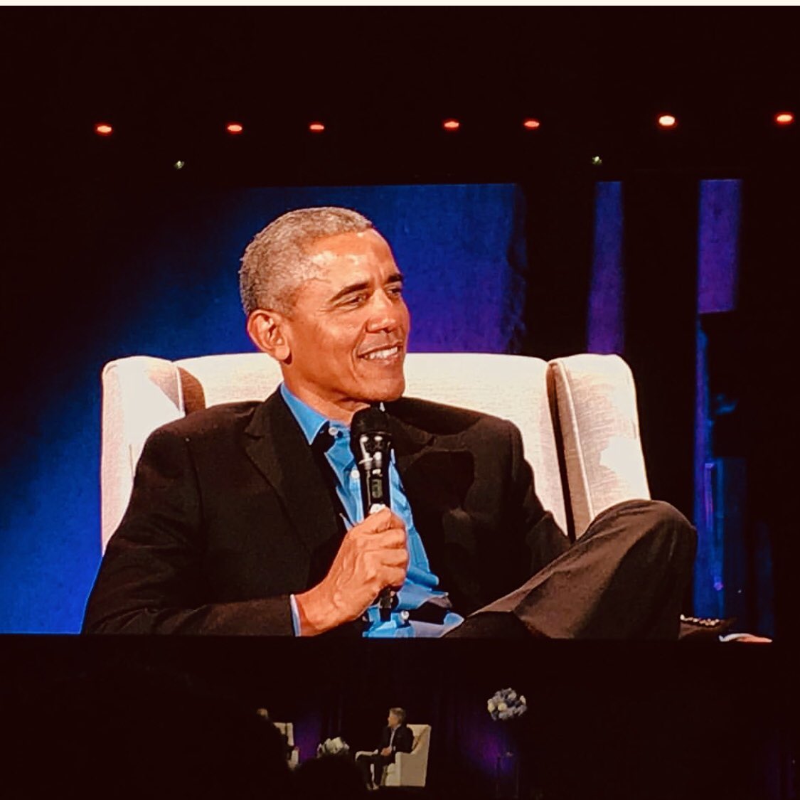 palalaland's tweet photo. “If you only interact with people that you consider “woke” then how are you going to wake anyone else up?” @BarackObama refers to exiting our echo chambers, talking face-face and listening to divergent voices #YYC #ObamaInYYC https://t.co/CLBsunNcTi