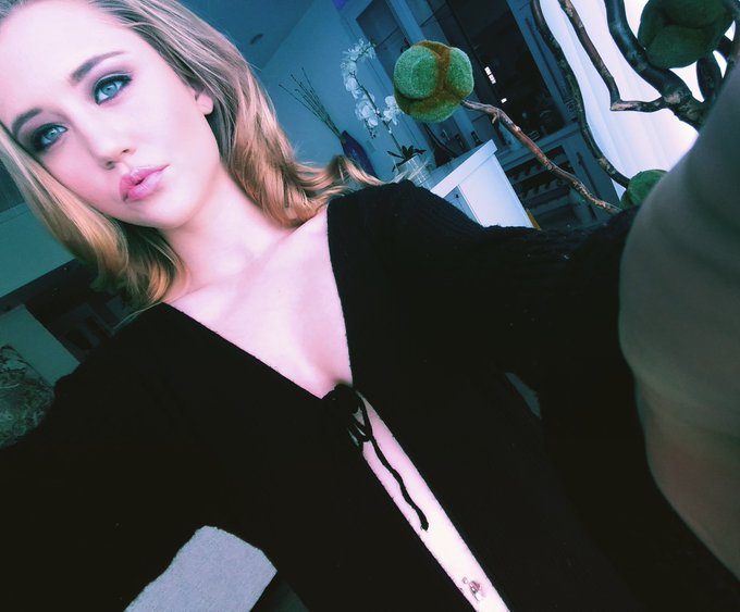 Today's shoot ? https://t.co/K3RykH6ltS