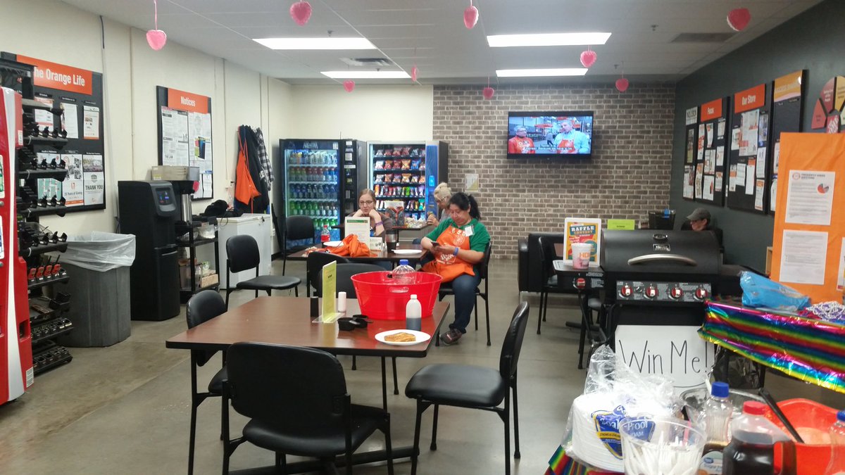 It's Fat Tuesday!# mardi gras colored pancakes! #voa365