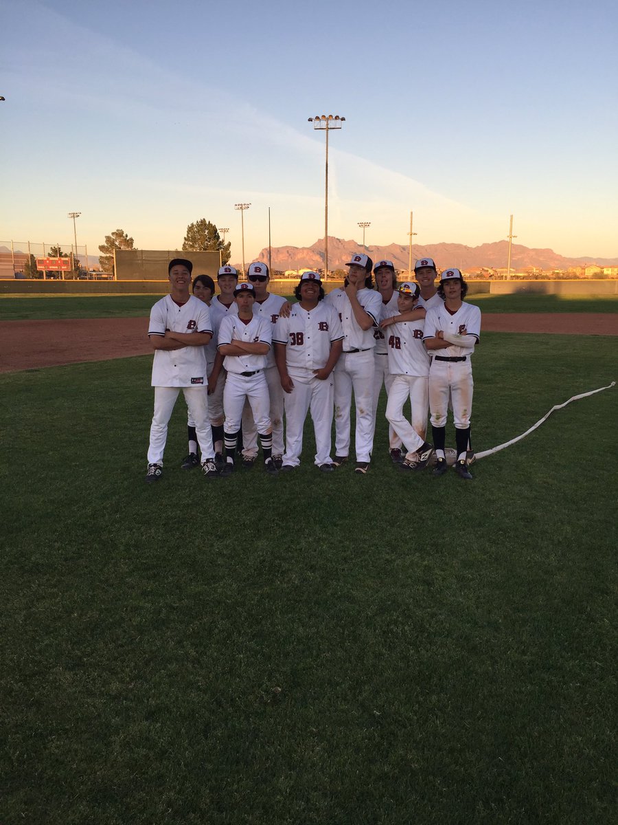 Ggilbert8's tweet photo. JVโs Walk off Skyline 2-1. Second year in a row! @DRBaseball2019 @dridgeathletics #kingsofcrismon. https://t.co/psUt9c3CUi