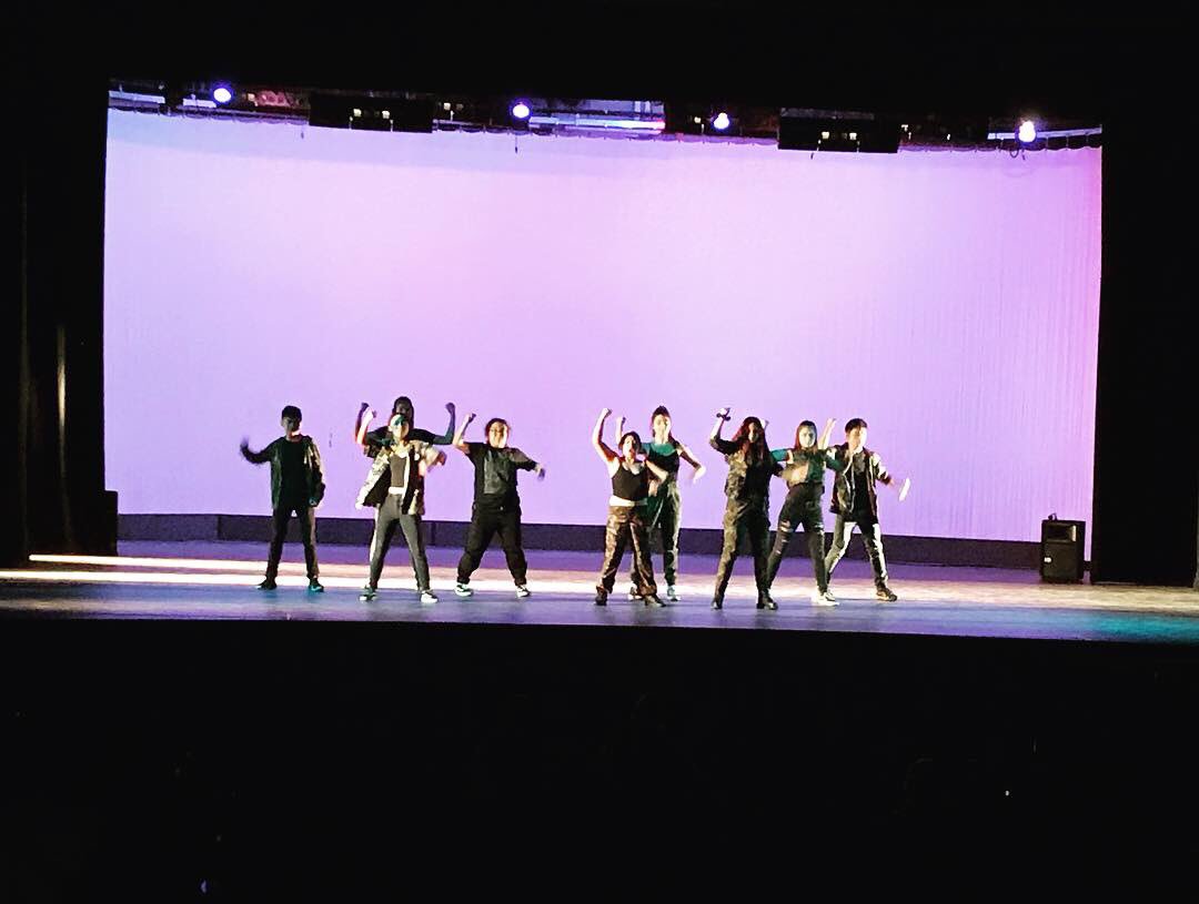 The Niles West Orchesis Dance Company, student designers, and crew working to put on a great show. Catch ‘Mended’ Friday at 10AM &amp; 6:30PM and Saturday at 6:30PM in the Robert L Johnson Auditorium @nthsd219