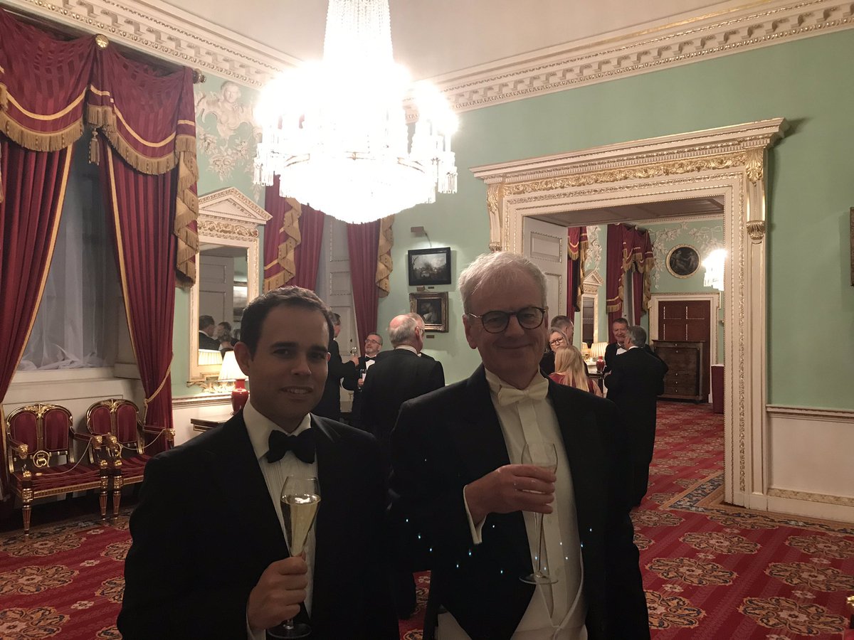 Samuel Barker tweet media