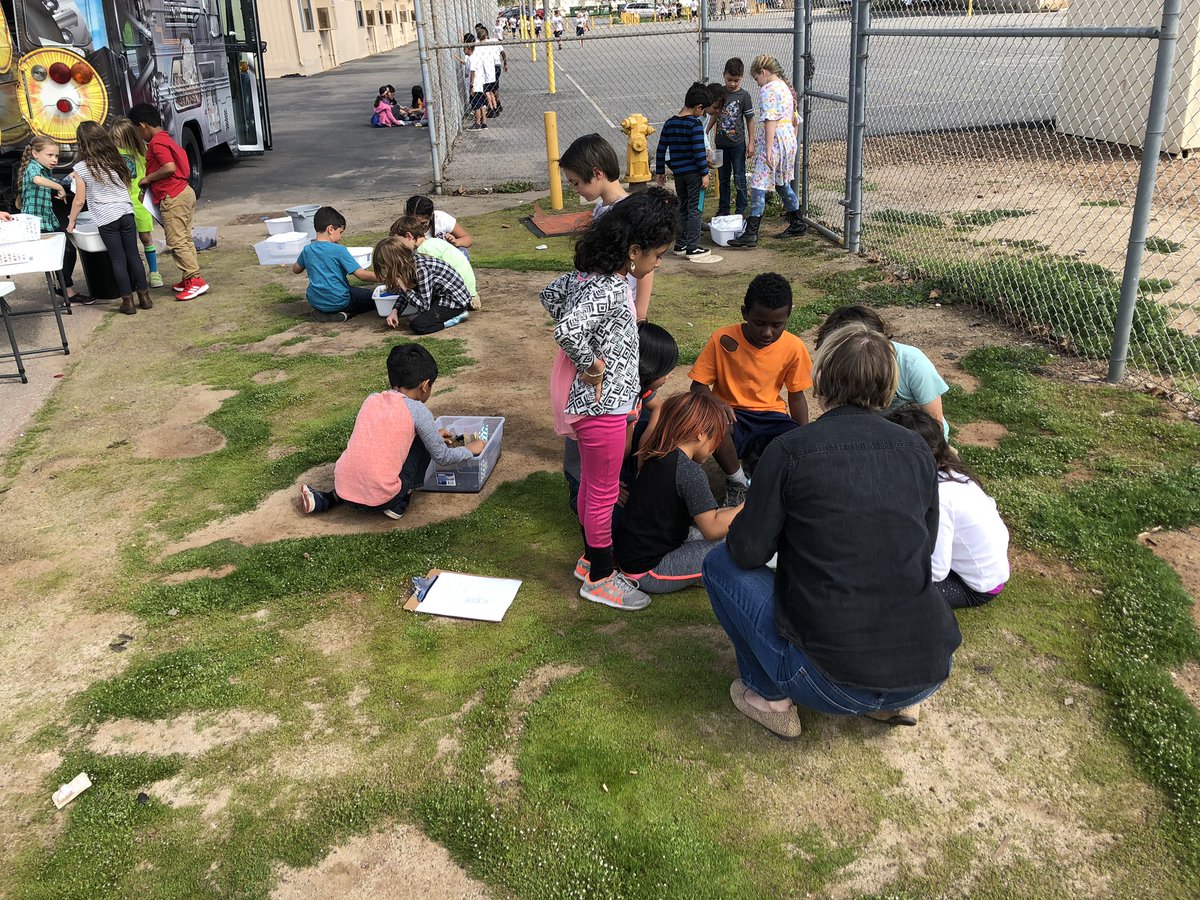 ConnollykLMSV's tweet photo. Fun last day @Madison_Eaglets! Ss created barriers to prevent foood damage and erosion! @CajonValleyUSD @MsSchwappach @CVMaker537 #cvmakerbus #cvmaker537 #MakerEd #STEM https://t.co/sumbIpX2Er