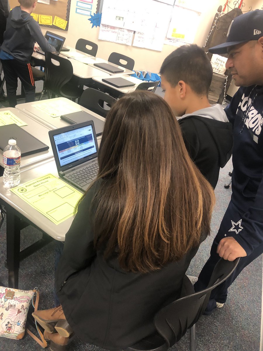 Lemke4thGrade's tweet photo. Favorite Open House ever!! Students showcased their learning through Digital Dashboards by linking their favorite pieces of work! Best part: you can share with family members who weren’t able to make it!! #resitspersonal https://t.co/KNyYerOvZ3